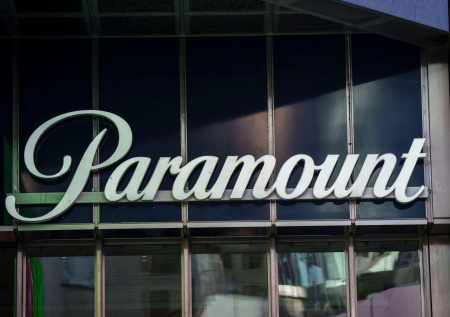 Warner Bros отклоняет сделку с Paramount на $108 млрд