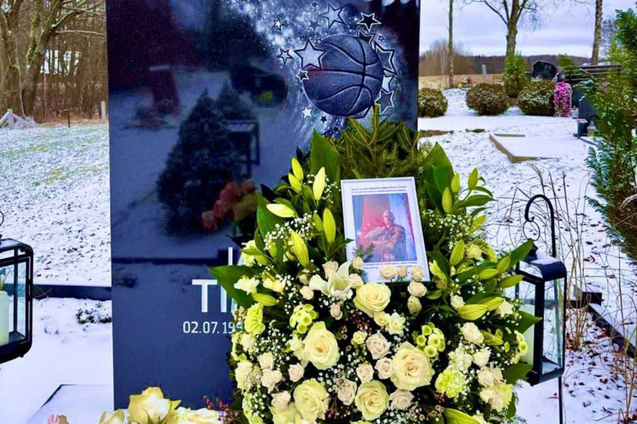 Могила Яниса Тиммы