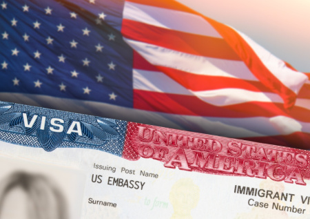 США полностью запретили въезд для граждан пяти стран