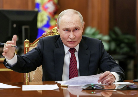 «Видно по золотым унитазам»: Путин назвал признак деградации ВСУ