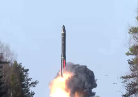 РВСН заступили на дежурство с новым ракетным комплексом «Ярс»