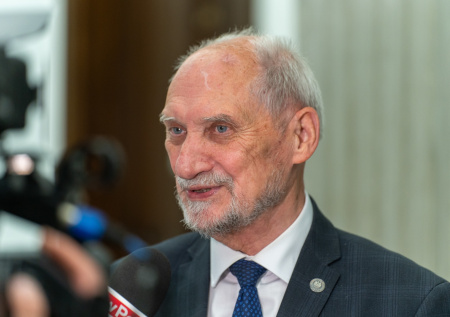 Экс-главе польского МО грозит тюрьма из-за авиакатастрофы под Смоленском