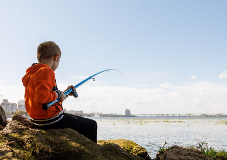Мальчик установил мировой рекорд по рыбной ловле