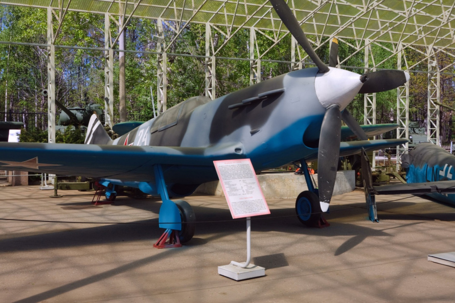 Истребитель ЛаГГ-3