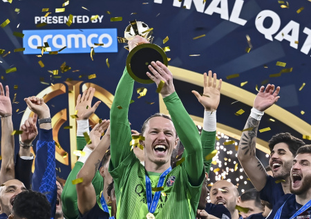 «Родился царь»: как русский вратарь Сафонов установил мировой рекорд