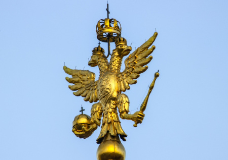 Конец «крестопаду»? Как герб России защищают от «халялизации»