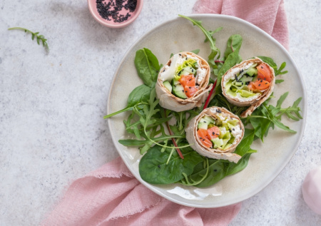 Бюджетный вариант подачи семги на Новый год: блюда из рыбы — символ финансового благополучия