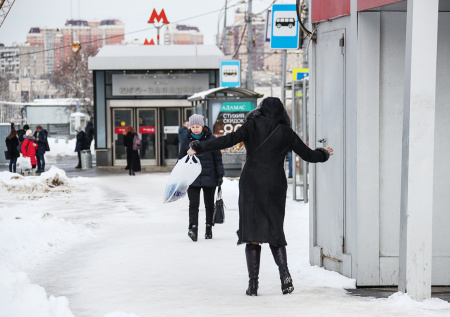 Травматолог дал советы, как избежать падений в гололед