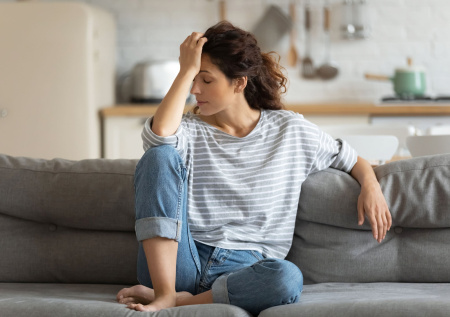 Психолог объяснила, почему молодежь все чаще страдает от тревожности