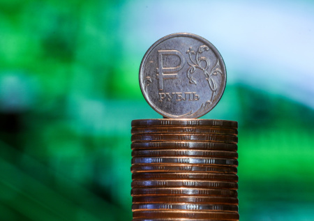 Что будет с рублем? Курс сегодня, 19 декабря, что с долларом, евро и юанем