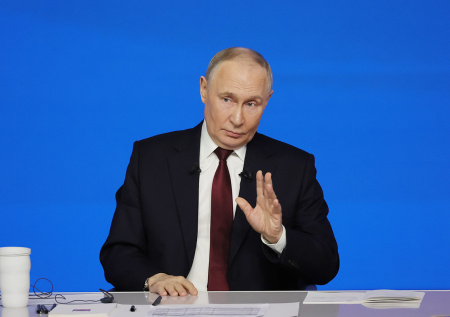 На Западе прочли между строк послание Путина на прямой линии