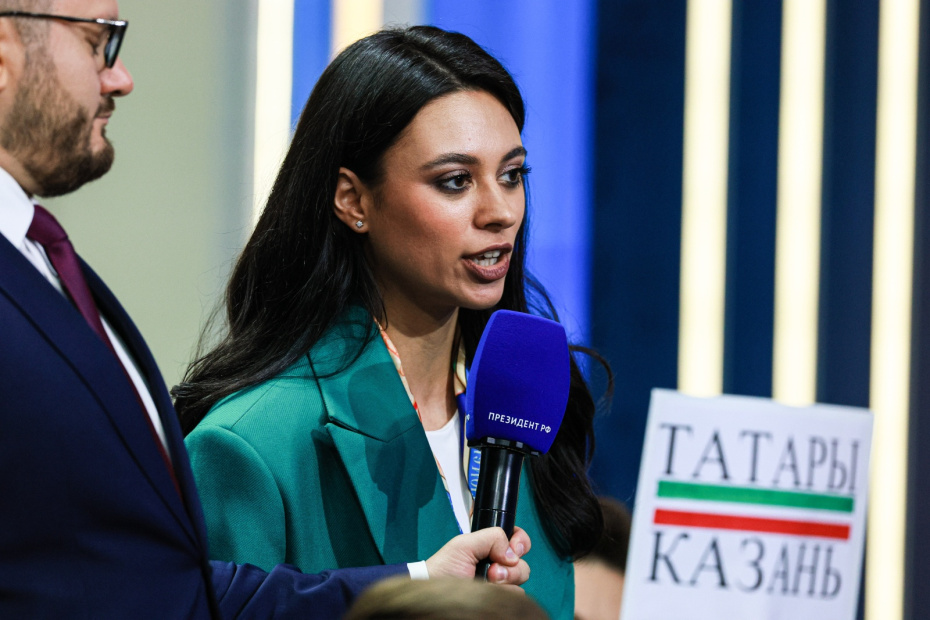 частница во время программы «Итоги года» с президентом России Владимиром Путиным в Гостином дворе.