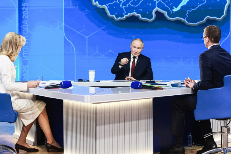 19 декабря 2025. Президент РФ Владимир Путин отвечает на вопросы во время специальной программы «Итоги года»