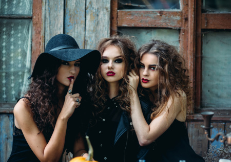 Приметы 26 декабря — Евстрат и ведьмы: боимся колдуний!