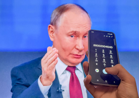 Россияне направили более 2,5 млн вопросов Путину на прямую линию