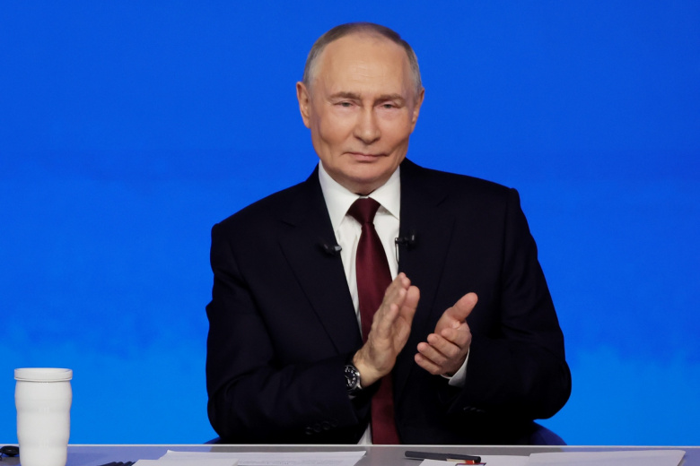 19 декабря 2025. Президент РФ Владимир Путин отвечает на вопросы во время специальной программы «Итоги года»