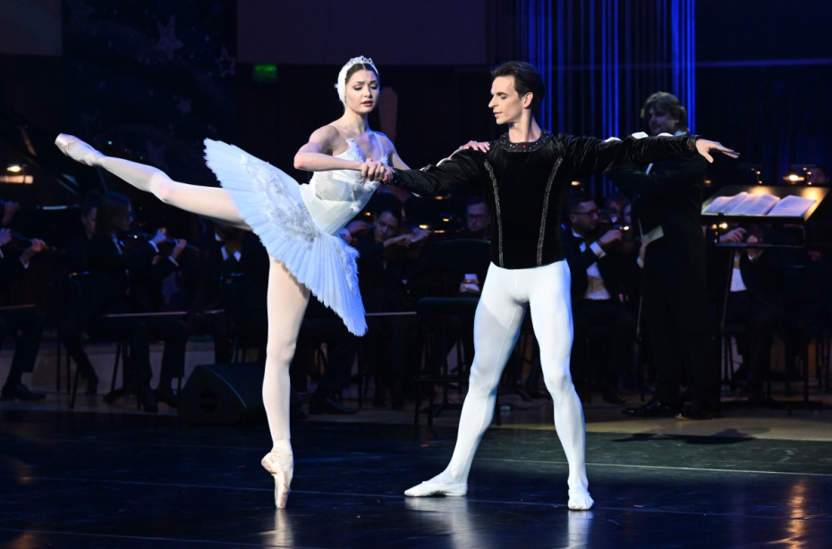 Прима-балерина Большого театра Алена Ковалева и премьер музыкального театра имени К. С. Станиславского и Вл. И. Немировича-Данченко Иван Михалев