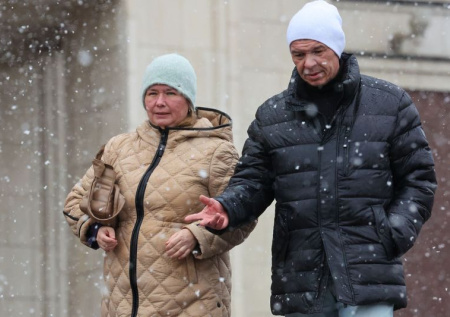 Свирепый ураган и дубак до -20? Погода в Москве в конце недели: чего ждать