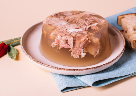 Домашний холодец без желатина — секрет деревенской кухни для густого студня и насыщенного вкуса