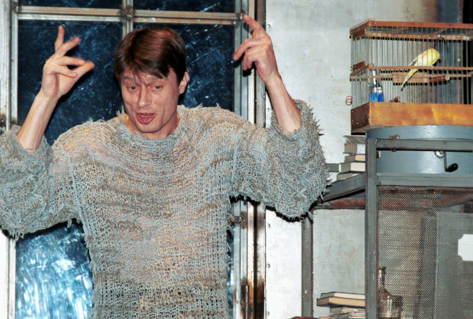 Герой пьесы Канарейка Джим — заслуженный артист России Анатолий Лобоцкий