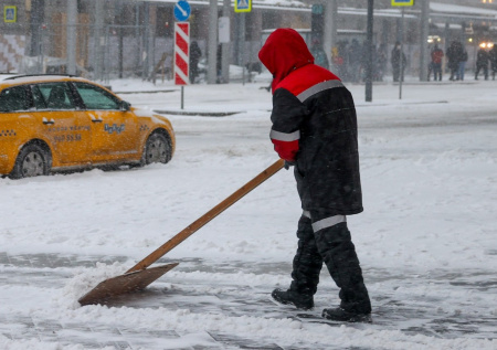 Разработчик из Microsoft променял клавиатуру на метлу