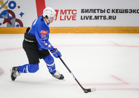 Российский нападающий из «Рейнджерс» стал первой звездой дня в НХЛ