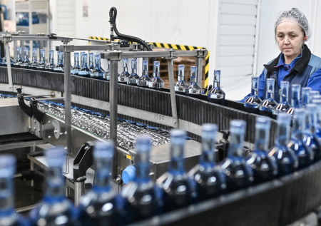 Россия обошла США и Францию в «водочной гонке»