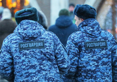 Путин ввел предельный возраст службы в Росгвардии в Донбассе и Новороссии