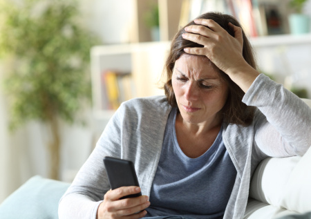 КС разъяснил права жертв телефонного мошенничества и дропперов