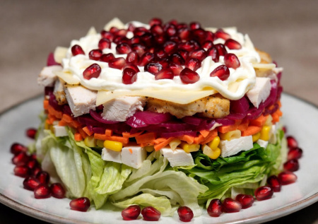 Ваш стол этого достоин: салат «Фейерверк» подарит праздник в каждой ложке. Цвета и вкусы — просто фантастика