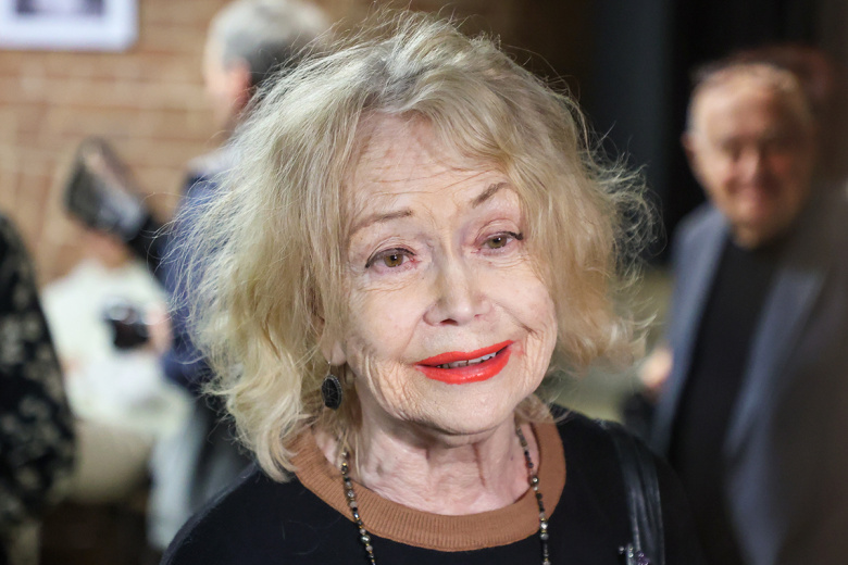 Светлана Немоляева