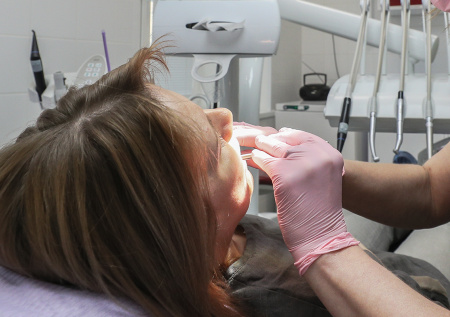 Стоматолог рассказала, как увеличатся цены на лечение зубов в 2026 году