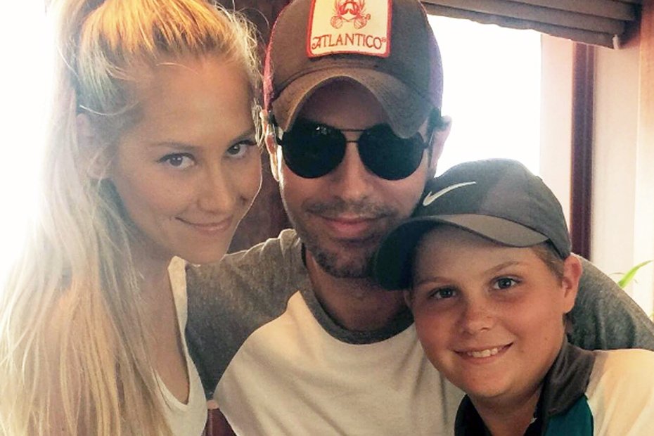 Анна Курникова и Энрике Иглесиас с сыном