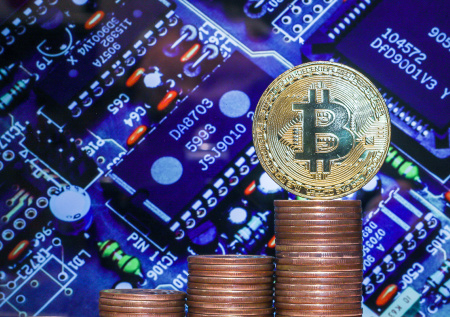 В России начнут наказывать за нелегальное посредничество на крипторынке