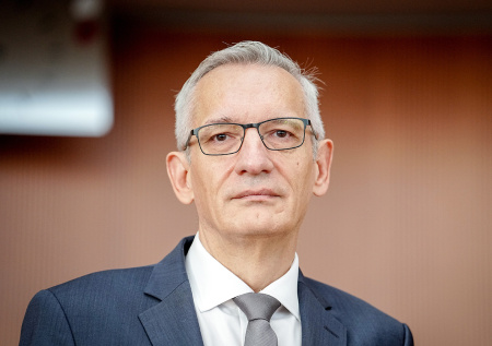 Новый глава разведки ФРГ связался с Нарышкиным