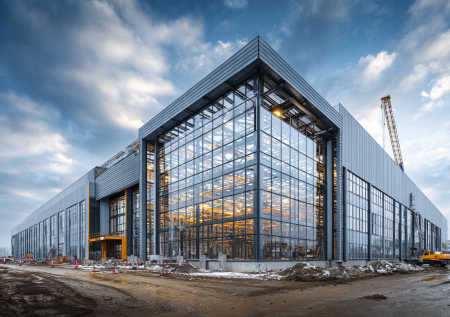 Почему бизнес выбирает быстровозводимые здания и как изменилось качество