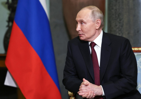 В бундестаге призвали к прямым переговорам с Путиным