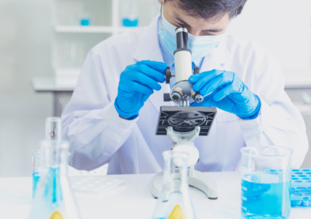 В Мариуполе подростку удалили паразита, способного перемещаться по телу