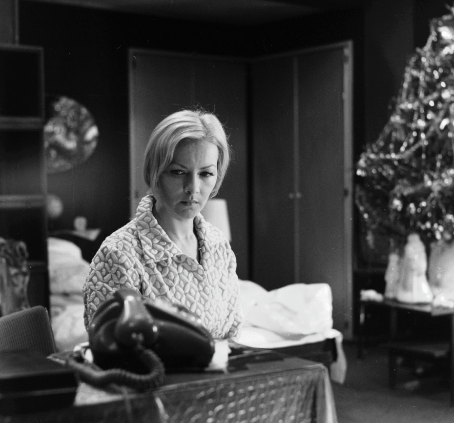 Кадр из фильма «Ирония судьбы, или С легким паром»