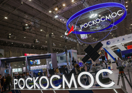 В Роскосмосе раскрыли сроки создания лунной электростанции