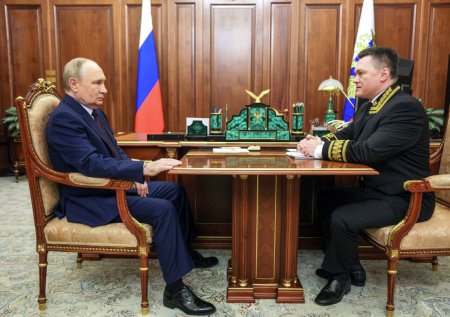 «За заслуги перед государством»: Путин наградил Краснова орденом