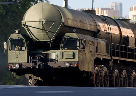 В Белоруссии планируют разместить полк ракетных комплексов «Орешник»