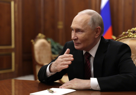 Путин провел дружеский телефонный разговор с Алиевым