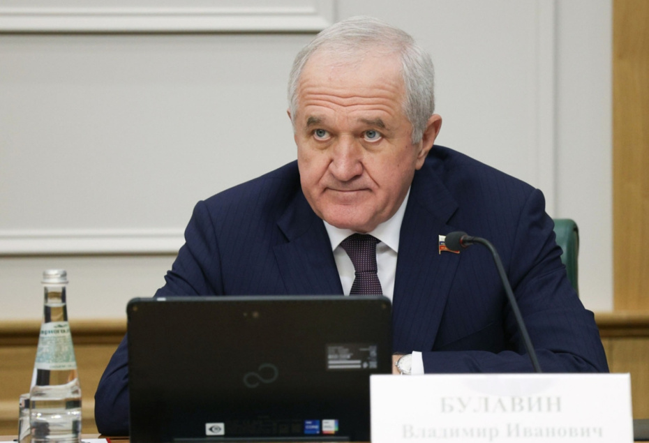 Глава комитета Совета Федерации по обороне и безопасности Владимир Булавин