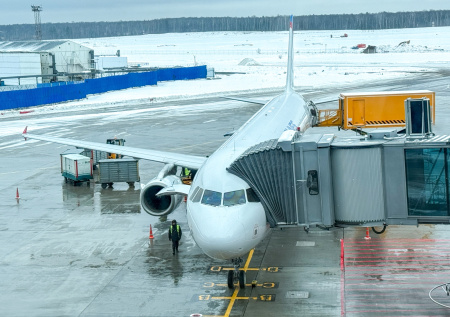 Российский аэропорт приостановил работу на фоне угрозы атаки БПЛА