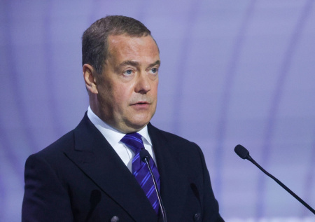 «Кровавая идеология»: Медведев указал источник украинского национализма