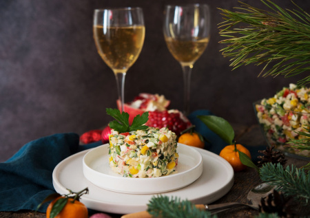 Оливье, каким вы его еще не пробовали: 10 рецептов на любой вкус