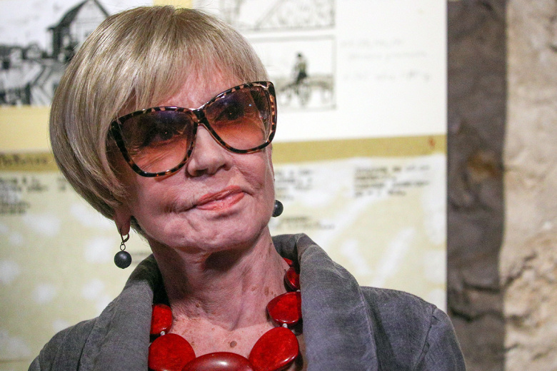 Вера Алентова