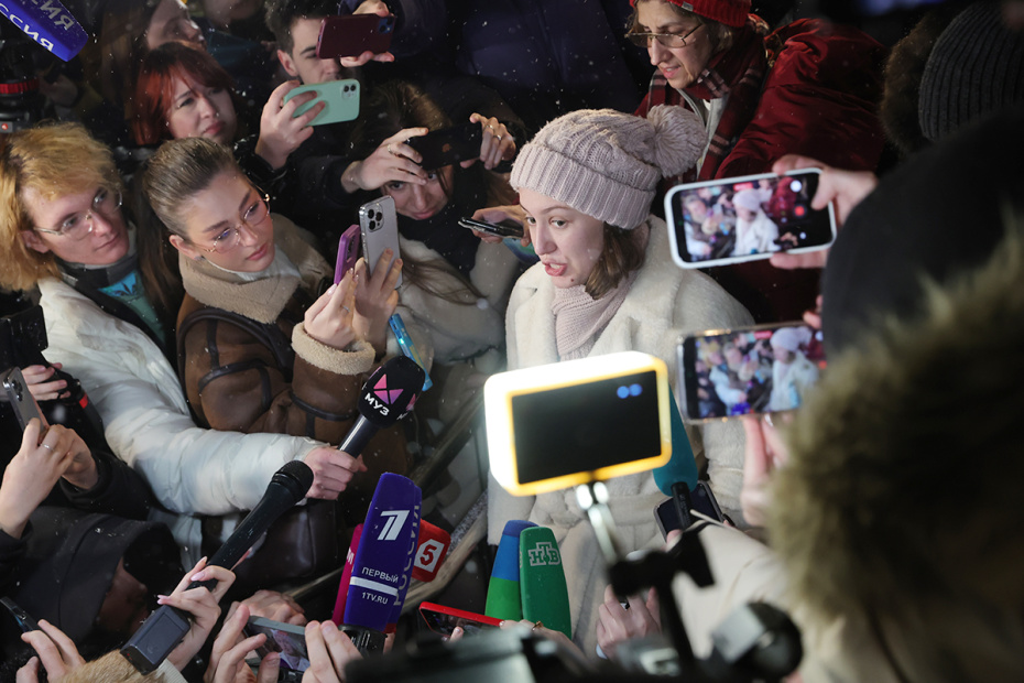 Адвокат певицы Ларисы Долиной Мария Пухова во время пресс-подхода по окончании рассмотрения иска о выселении Долиной из квартиры