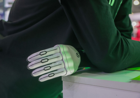 Ветеранам СВО начнут устанавливать новые протезы в 2026 году